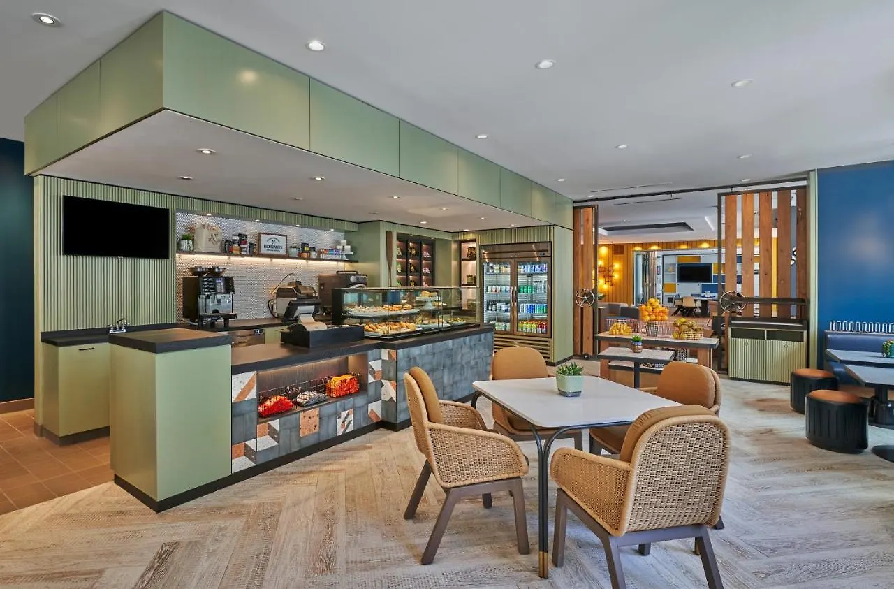 Hyatt Centric The Pike Long Beach